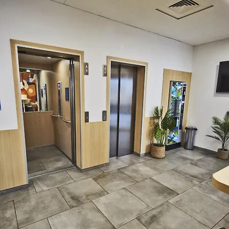 Kyriad Eco - Ferrand Estaing Hotel Clermont-Ferrand