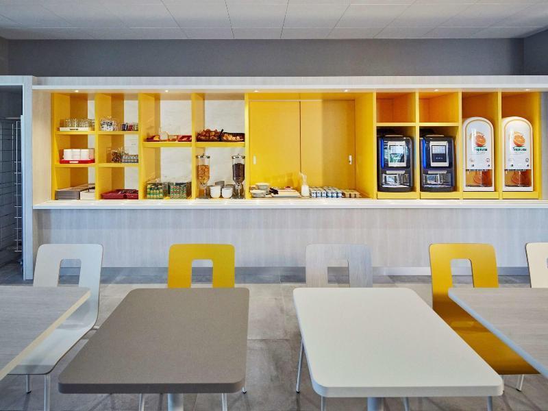 Kyriad Eco - Ferrand Estaing Hotel 2*