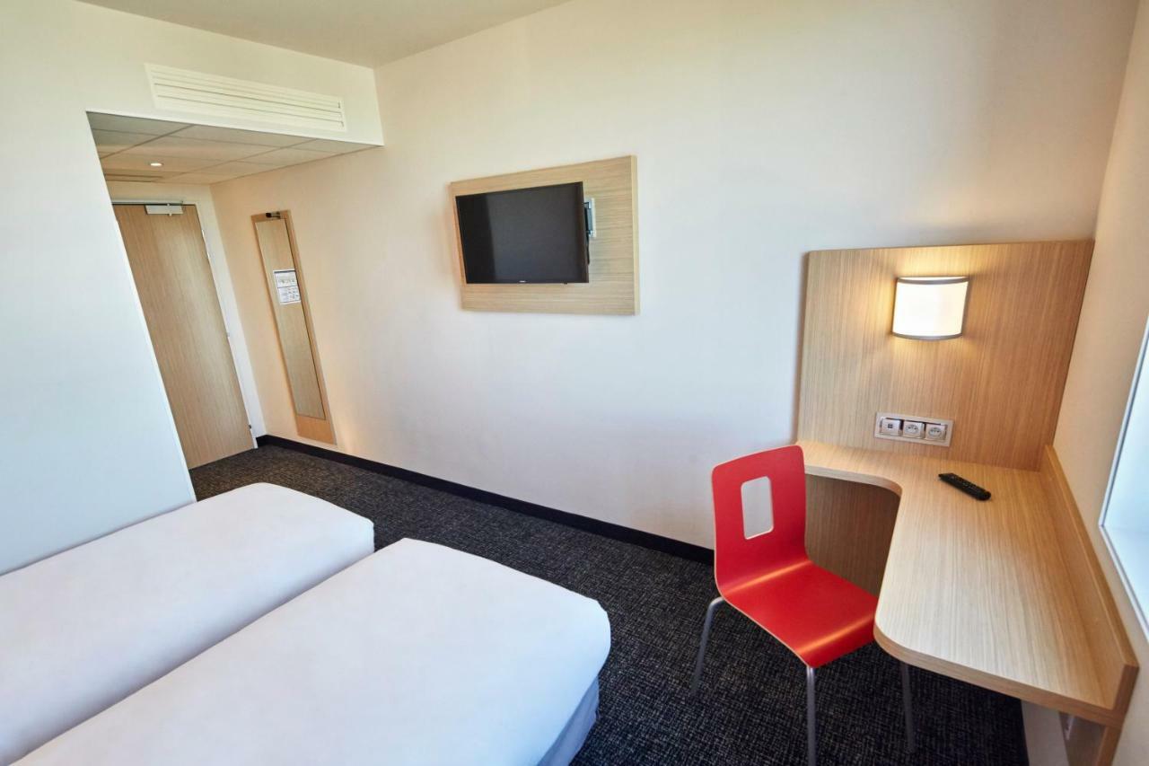 Kyriad Eco - Ferrand Estaing